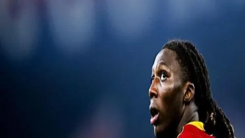 巴林裁判担任12强赛中日比赛主裁